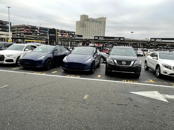Hertz Car Rental - Philadelphia - Philadelphia International Airport (PHL) Picture 1