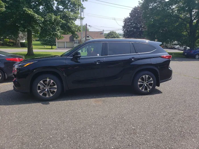 Kulp Car Rentals Picture 3
