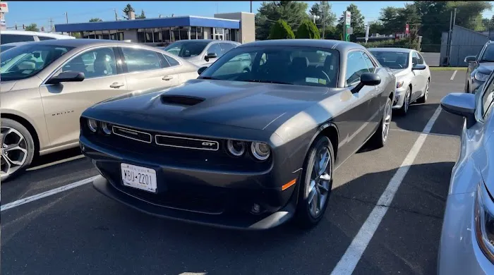 Avis Car Rental Picture 2