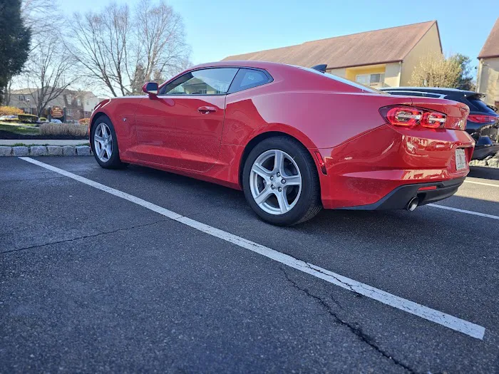 Avis Car Rental Picture 6