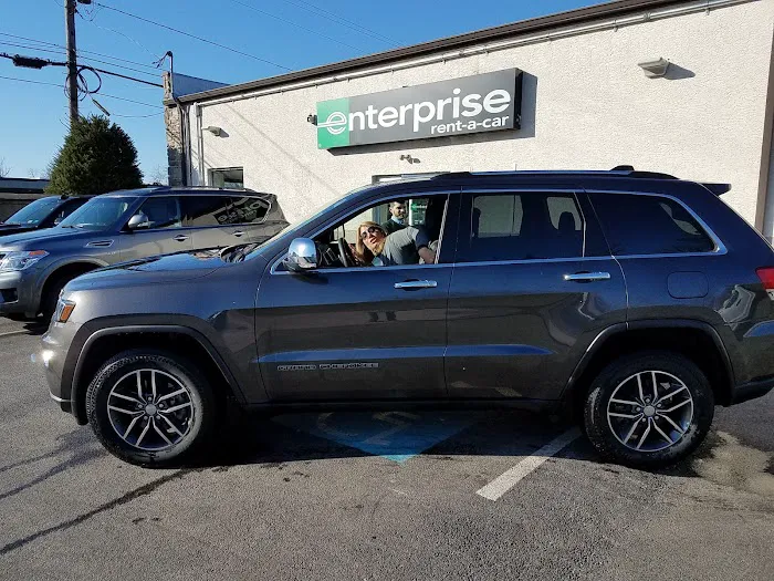 Enterprise Rent-A-Car Picture 3