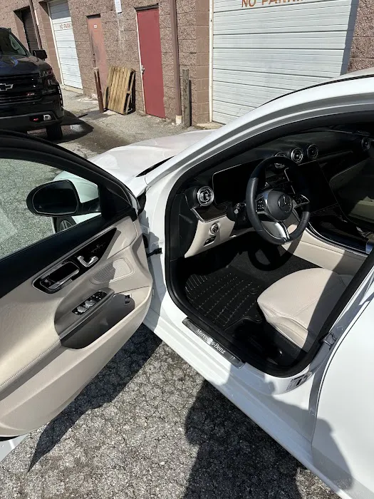 Veluxity Exotic Car Rental Delaware Picture 1