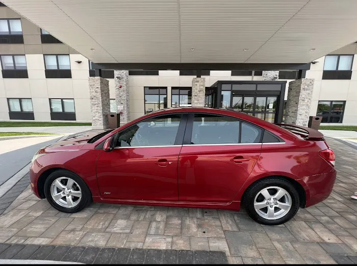 Diavaeh Car Rental Picture 2