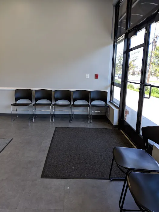 Hertz Car Rental - Newark - Marrows Road Picture 8