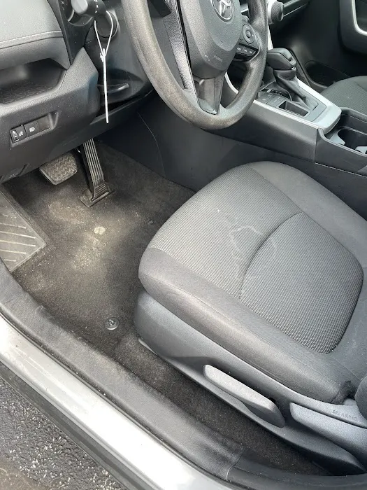 Avis Car Rental Picture 5