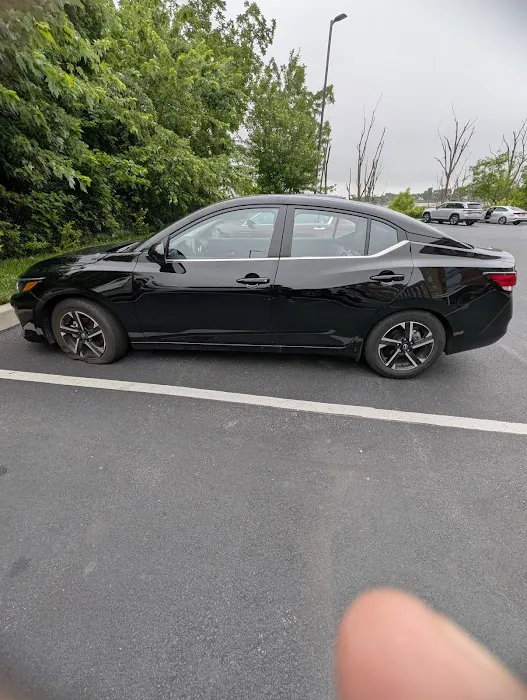 Hertz Car Rental - Middletown - Harrisburg International Airport (MDT) Picture 4
