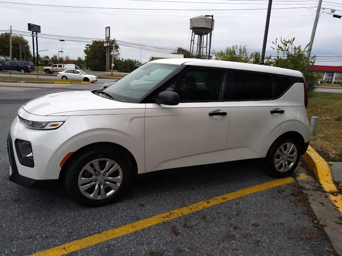 Hertz Car Rental - Hagerstown - Colonial Drive Hle Picture 1