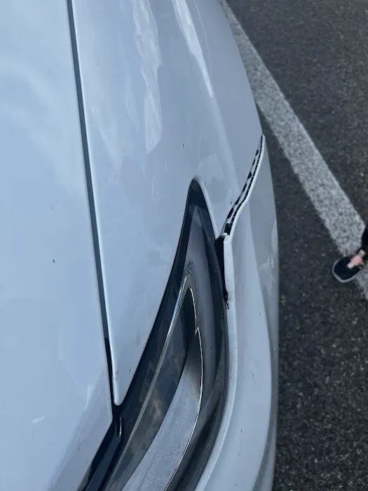 Avis Car Rental Picture 5