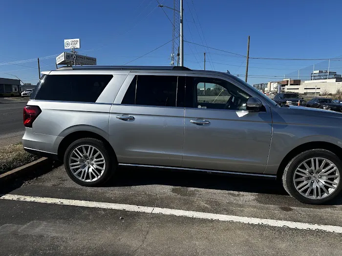Budget Car Rental Picture 2