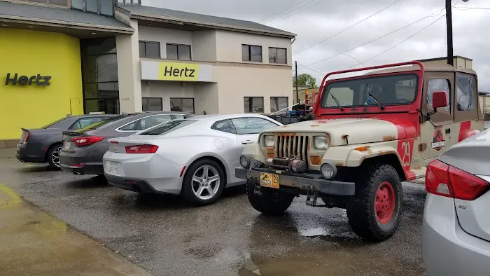 Hertz Car Rental - Nashville - Charlotte Hle Picture 8