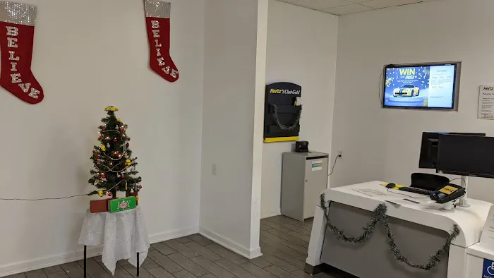 Hertz Car Rental - Nashville - Charlotte Hle Picture 10