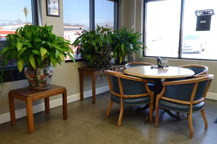 Atlas Nashville Car & Van Rentals Picture 5