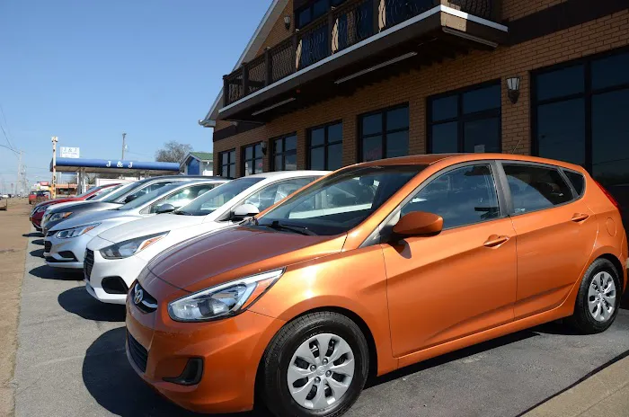 Atlas Nashville Car & Van Rentals Picture 4