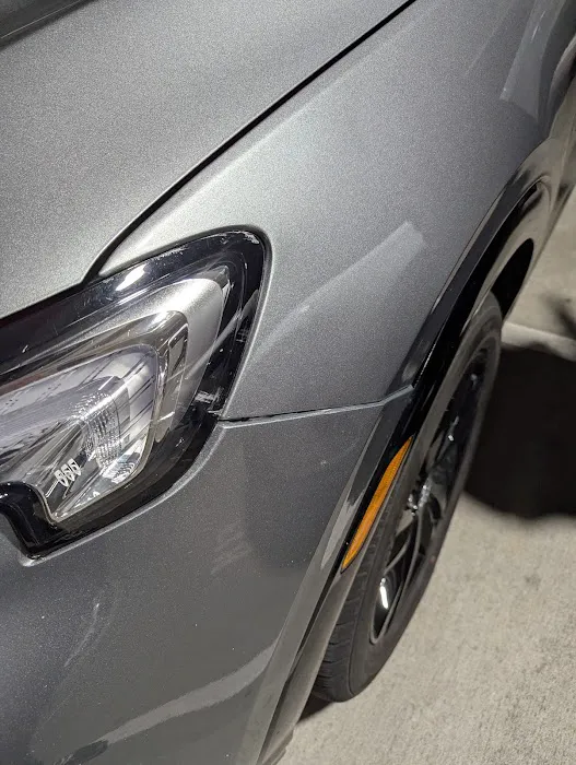 Avis Car Rental Picture 4