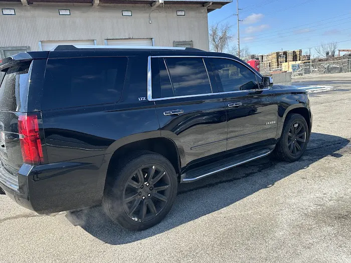 Tony Luxury Car Rental Picture 1