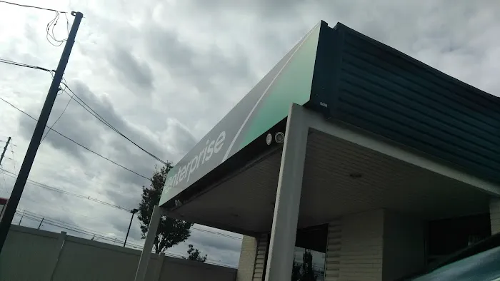 Enterprise Rent-A-Car Picture 4