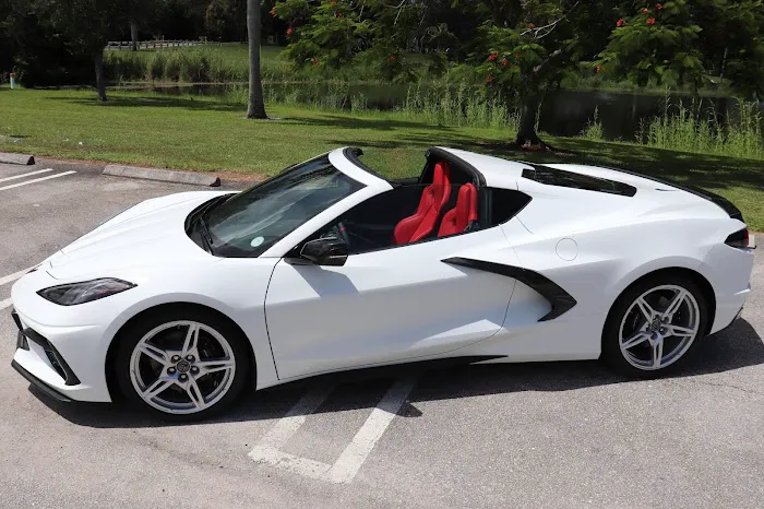 Louisville exotic car rental Picture 3