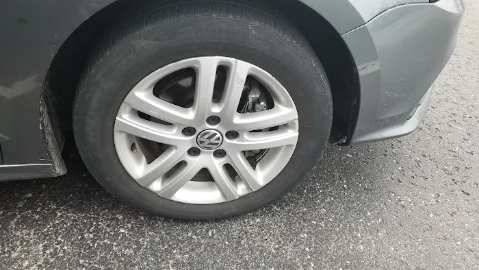 Hertz Car Rental - Louisville - South Hurstbourne Parkway Picture 2