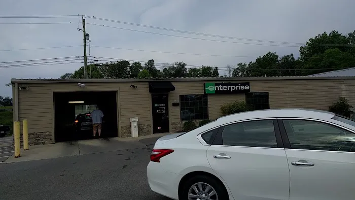 Enterprise Rent-A-Car Picture 3