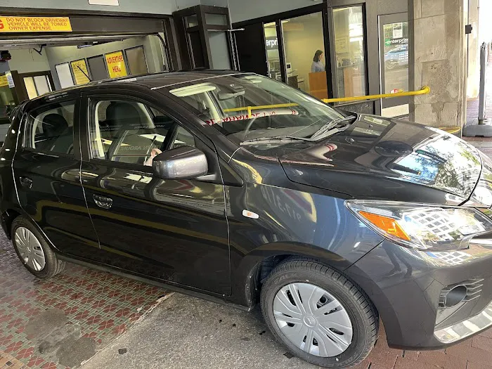 Enterprise Rent-A-Car Picture 6