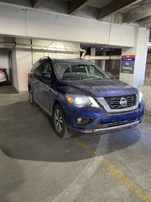 Avis Car Rental Picture 7