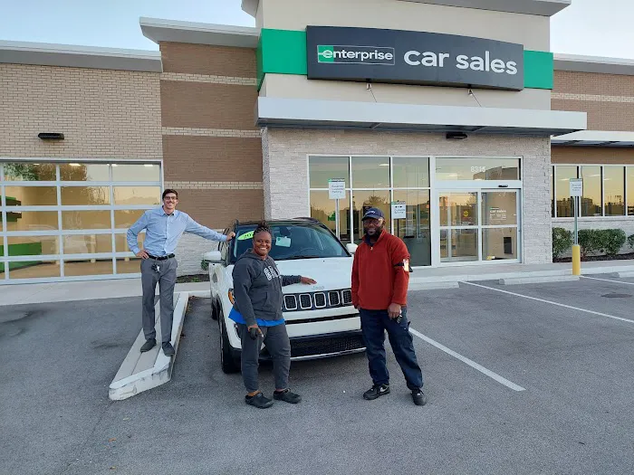 Enterprise Rent-A-Car Picture 3