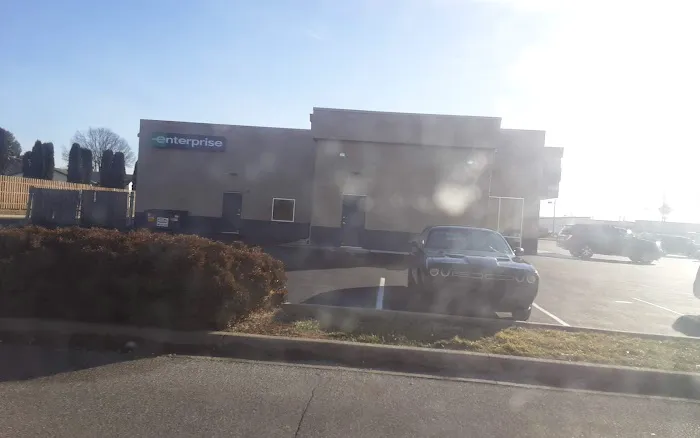 Enterprise Rent-A-Car Picture 8