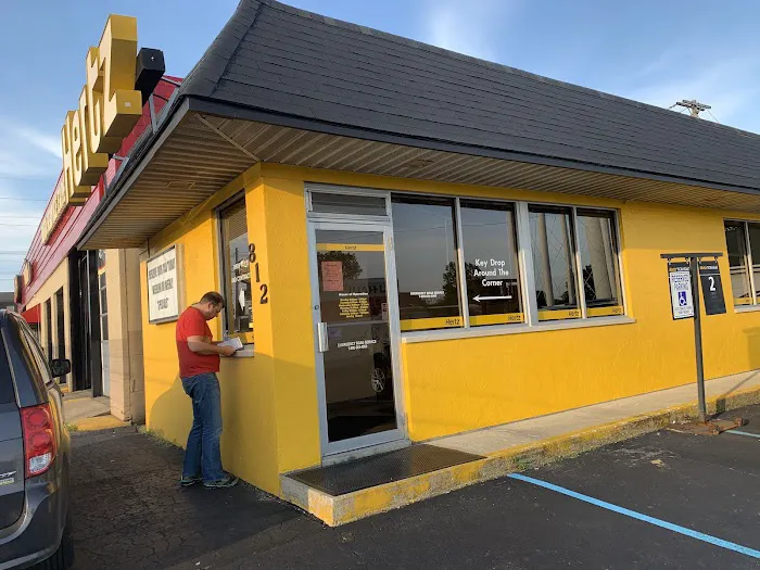 Hertz Car Rental - Lafayette - Sagamore Parkway N Picture 6