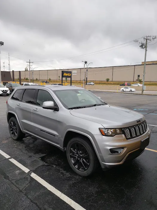 Hertz Car Rental - Lafayette - Sagamore Parkway N Picture 7