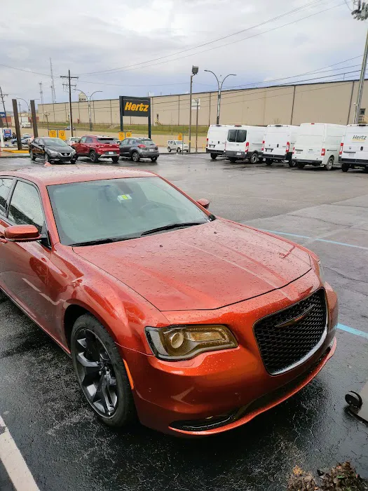 Hertz Car Rental - Lafayette - Sagamore Parkway N Picture 9