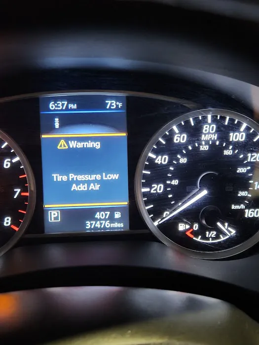 Dollar Car Rental - John Glenn Columbus International Airport Picture 7