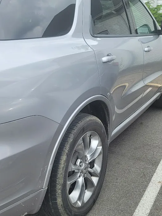 Avis Car Rental Picture 6
