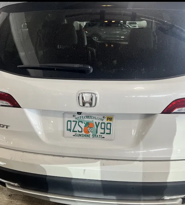 Avis Car Rental Picture 3