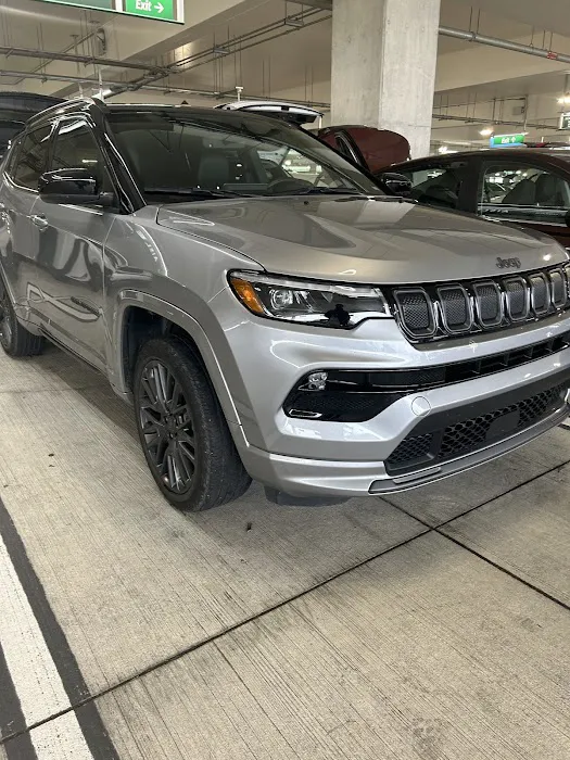 Avis Car Rental Picture 8