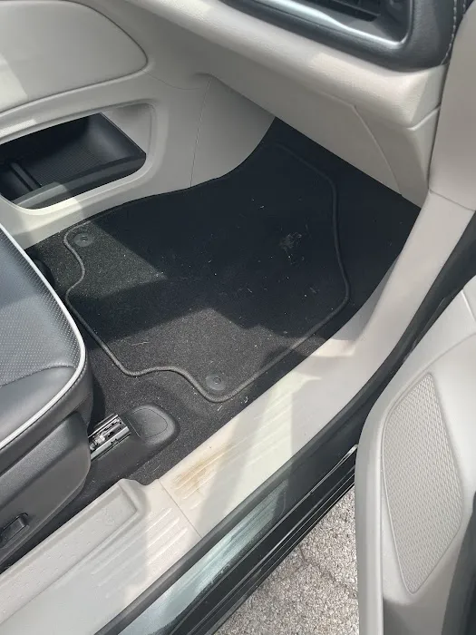 Budget Car Rental Picture 3