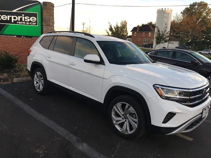 Enterprise Rent-A-Car Picture 8
