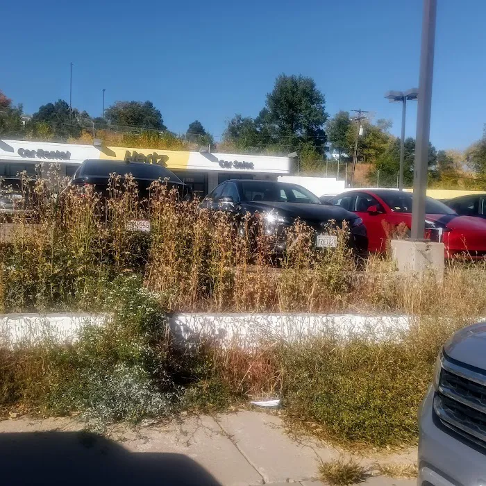 Hertz Car Rental - Colorado Springs - Motor City Drive Picture 7