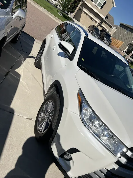 Dimmples Car Rentals Picture 1