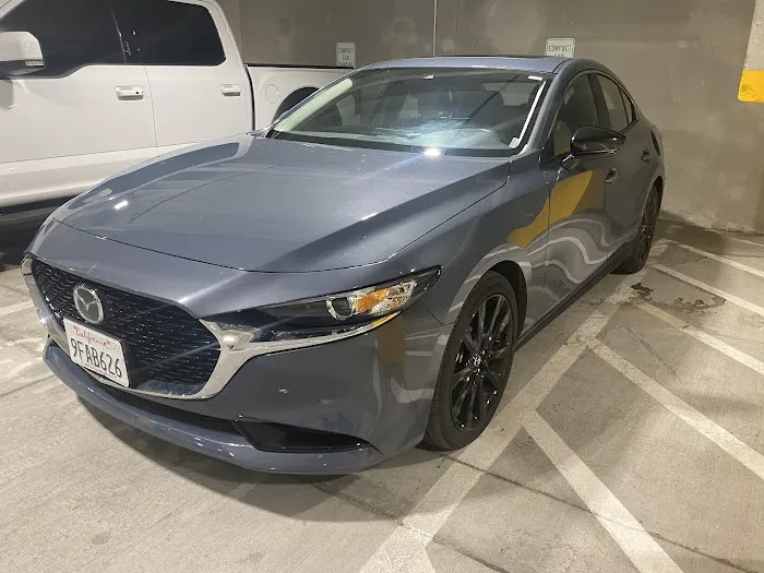 Avis Car Rental Picture 7