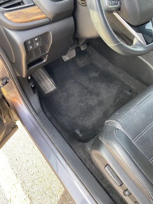 Avis Car Rental Picture 6