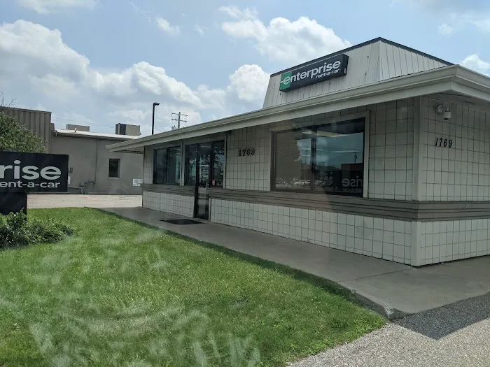 Enterprise Rent-A-Car Picture 6