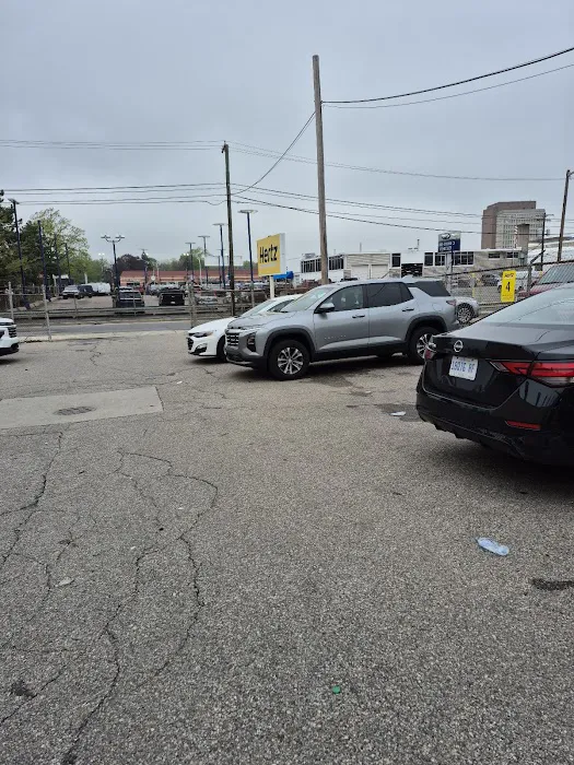 Hertz Car Rental - Dearborn - Kean Street Picture 6