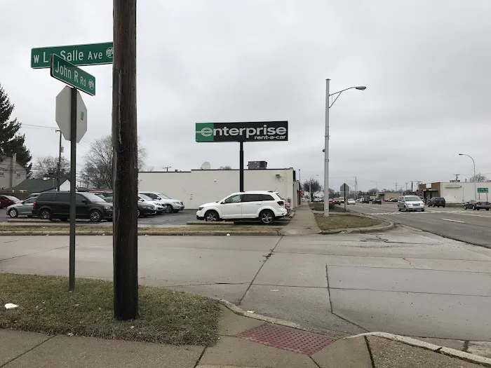 Enterprise Rent-A-Car Picture 3