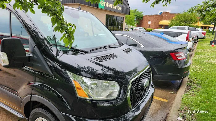 Enterprise Rent-A-Car Picture 9