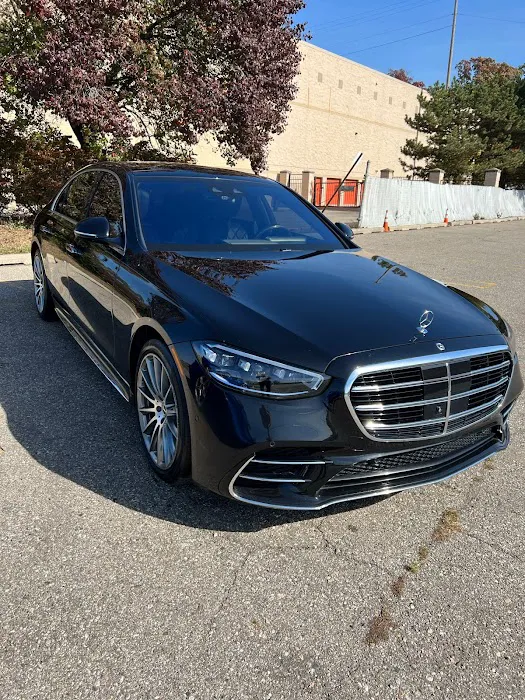 Dream Luxury Car Rentals Picture 8