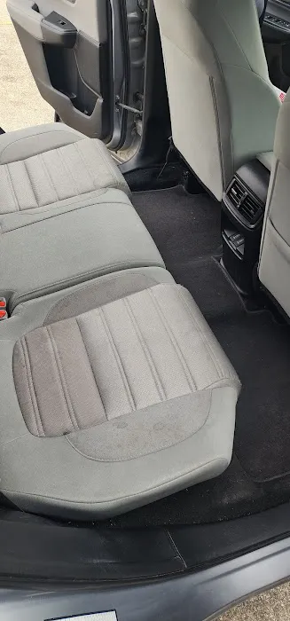 Avis Car Rental Picture 4