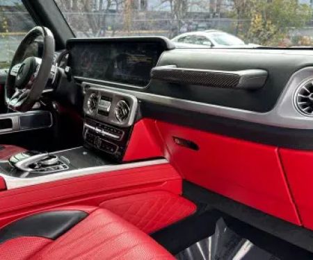 Deluxe Auto Rental