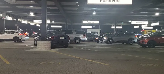 Thrifty Car Rental - Detroit Metropolitan Wayne County Airport Picture 1