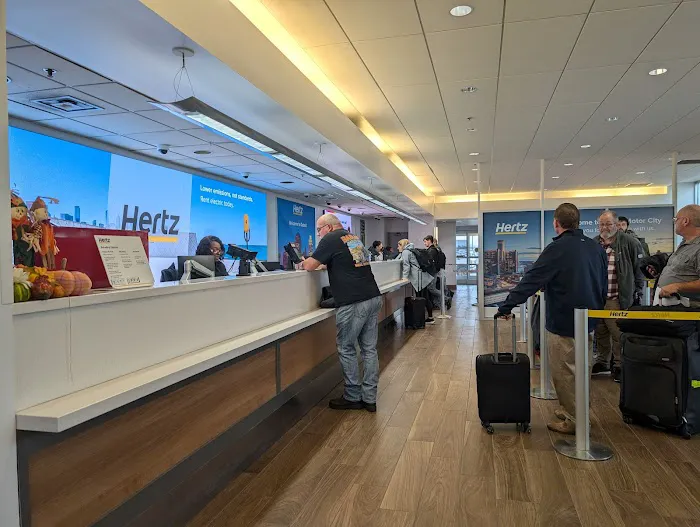 Hertz Car Rental - Detroit - Detroit Metropolitan Wayne County Airport (DTW) Picture 5