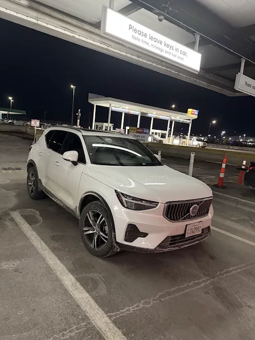 Hertz Car Rental - Detroit - Detroit Metropolitan Wayne County Airport (DTW) Picture 8